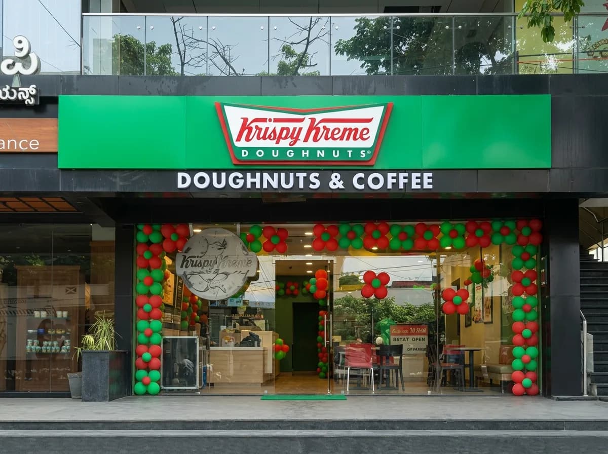 Krispy Kreme illuminated retail storefront signage