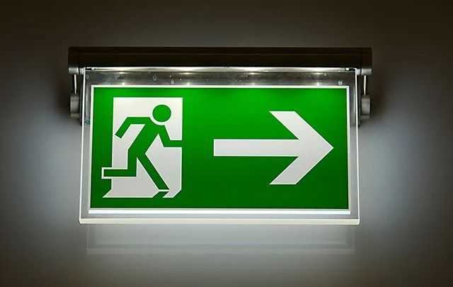 LED Exit Signage – Emergency Wayfinding Light (Standard Green)